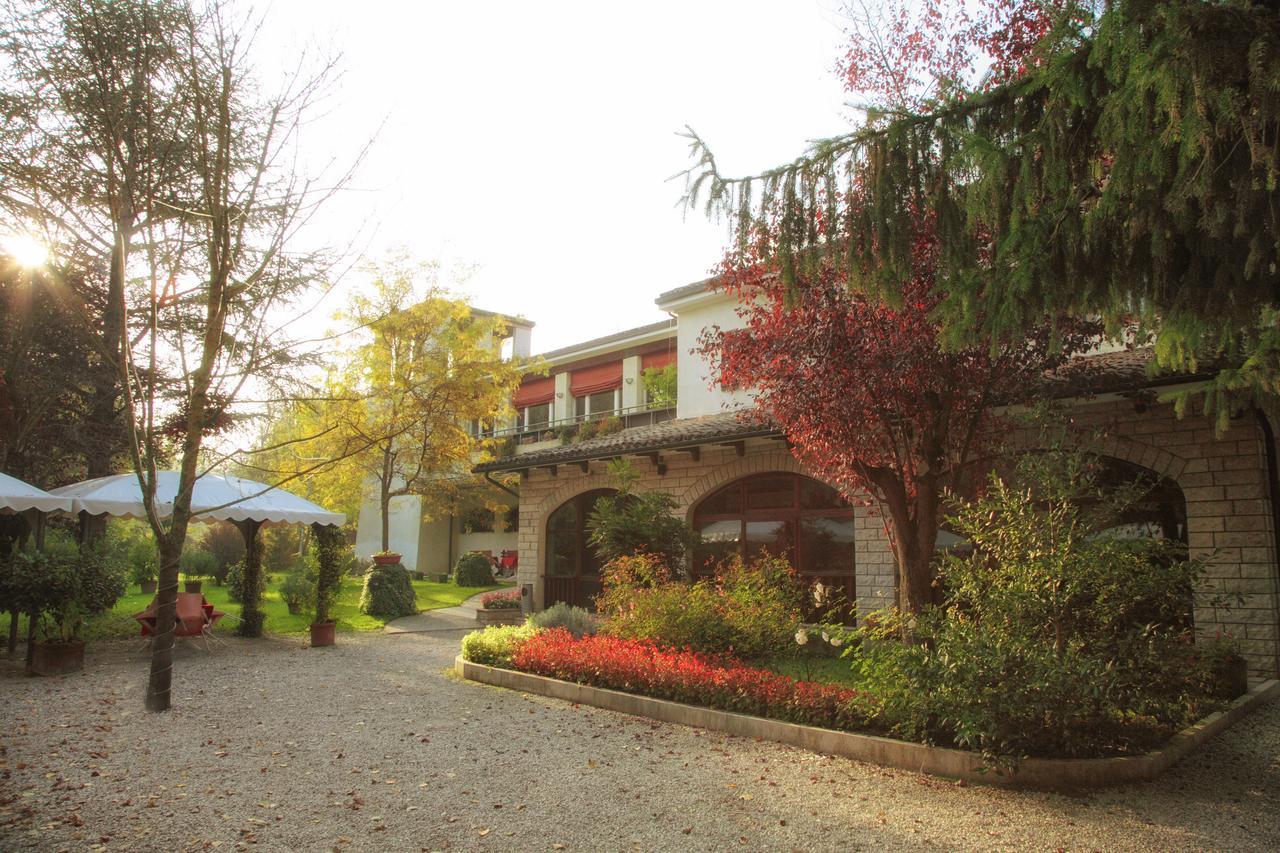 Hotel La Ginestra Acqualagna Exteriér fotografie
